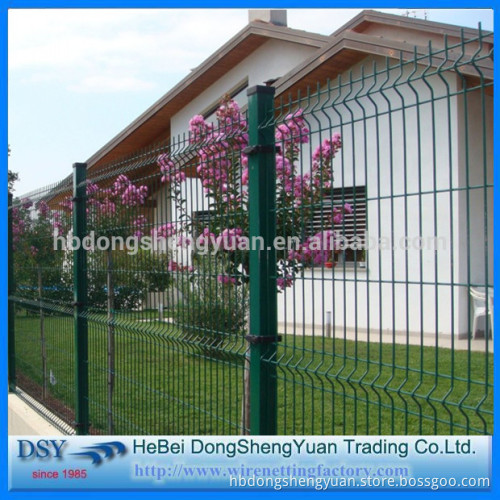 China factory lowest price PVC coated green 3D curvy welded wire mesh panels
